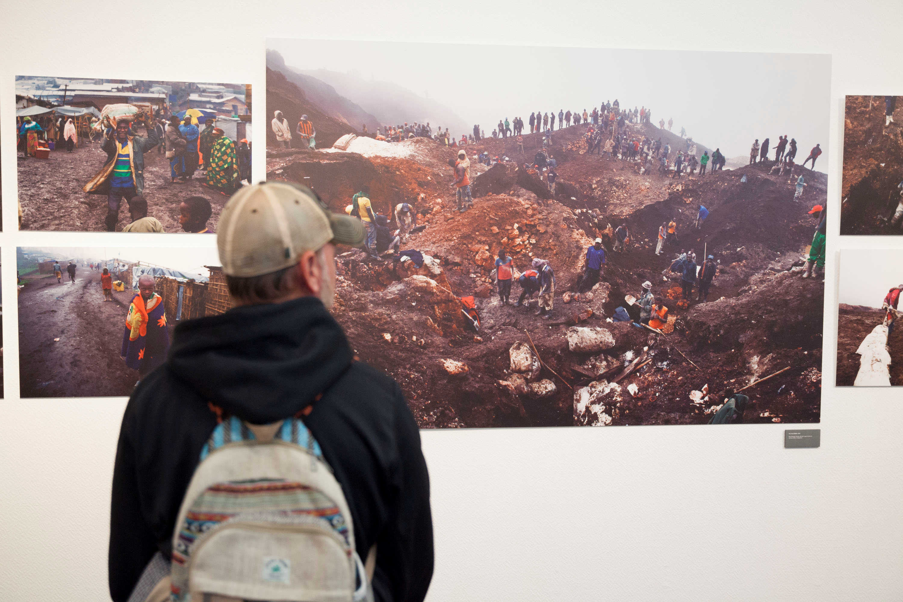 El festival Imaginaria trasllada la crítica a la fotografia de la mà de més de 150 autors