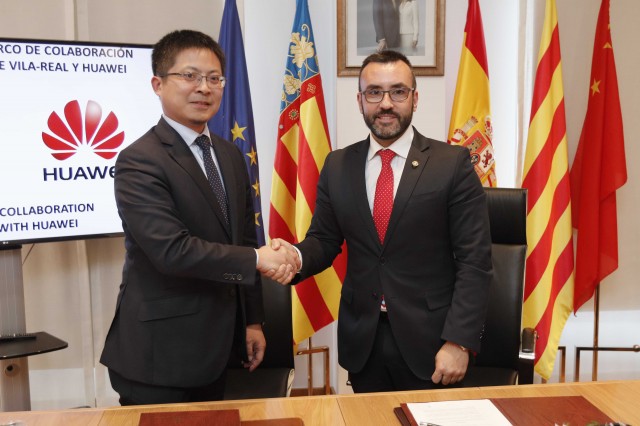 Huawei sella el acuerdo para convertir Vila-real y su industria cerámica en 'laboratorio' tecnológico