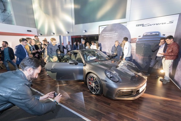 El nuevo 911, presentado en las instalaciones de
Centro Porsche Valencia