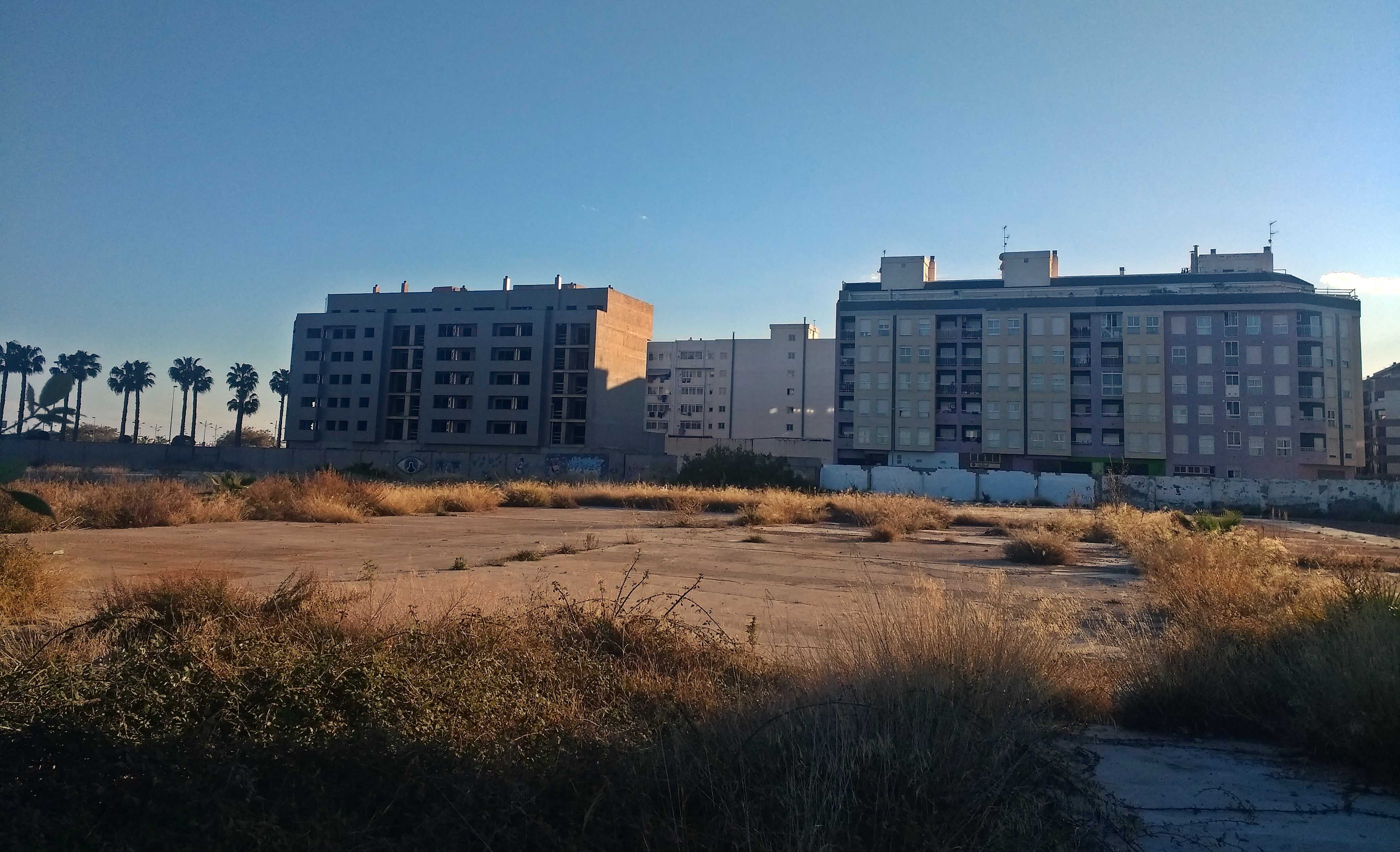 Burriana da vía libre a crear 50 viviendas y una zona comercial en el solar de la antigua La Joya