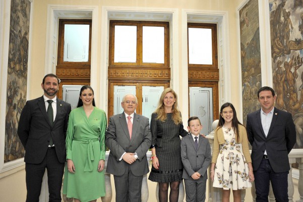José Antonio Lázaro i Hugo Gómez assajen els pregons de la Magdalena en el Saló de Plens