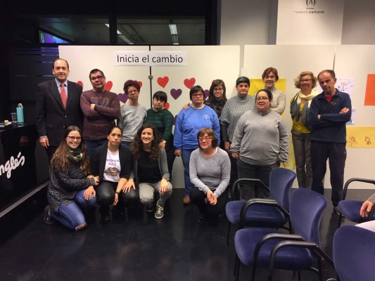 Llega a El Corte Inglés la exposición '(Re)conocer', el proyecto feminista de Ana María Marcos