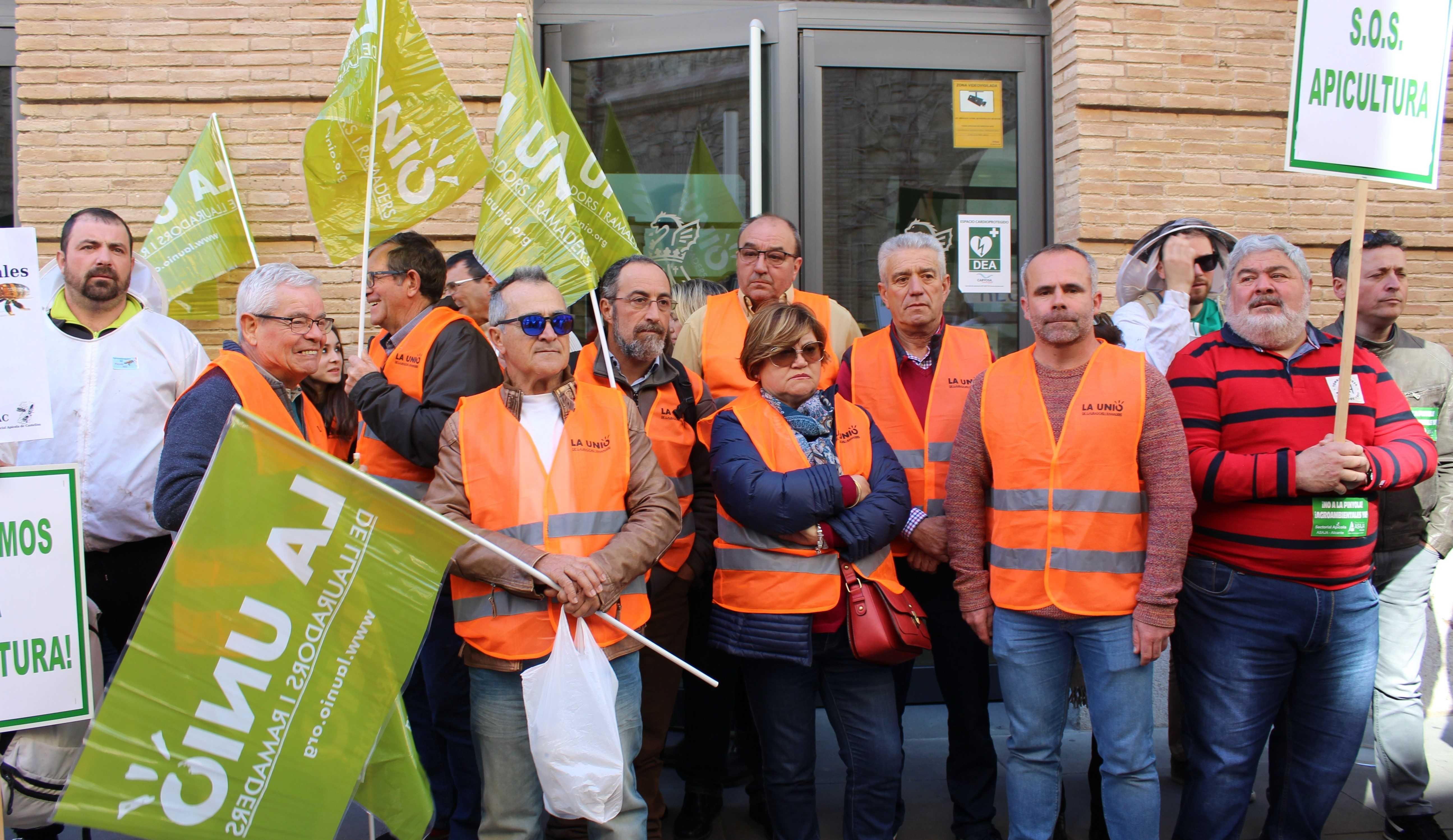 Los apicultores de La Unió denuncian 