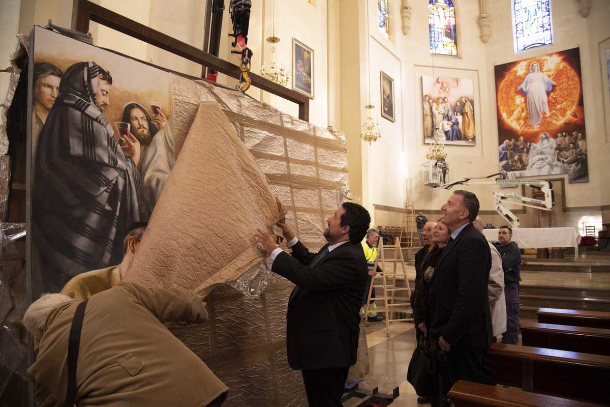 Traver Calzada instala  'Jesús perdido en el templo' y 'Las bodas de Caná' y culmina el retablo de Santa María
