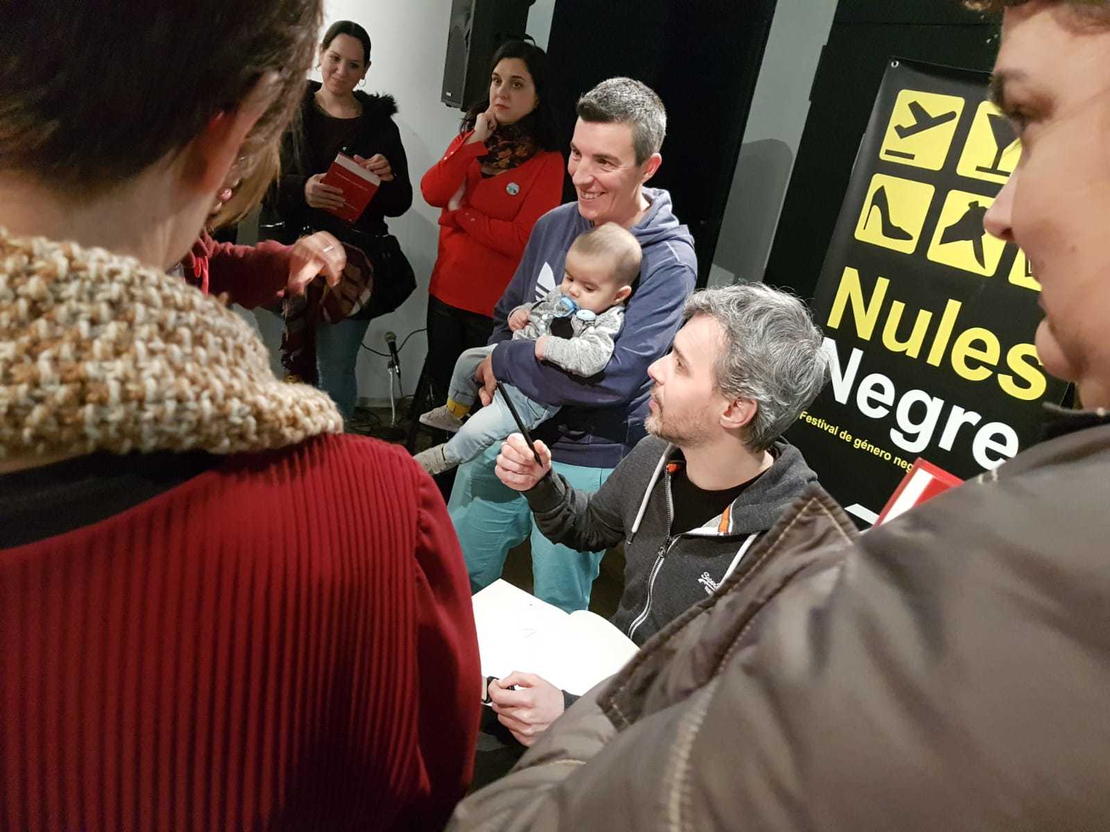 Nules Negre tanca amb la presentació de la nova obra de l'escriptor Juan Gómez Jurado