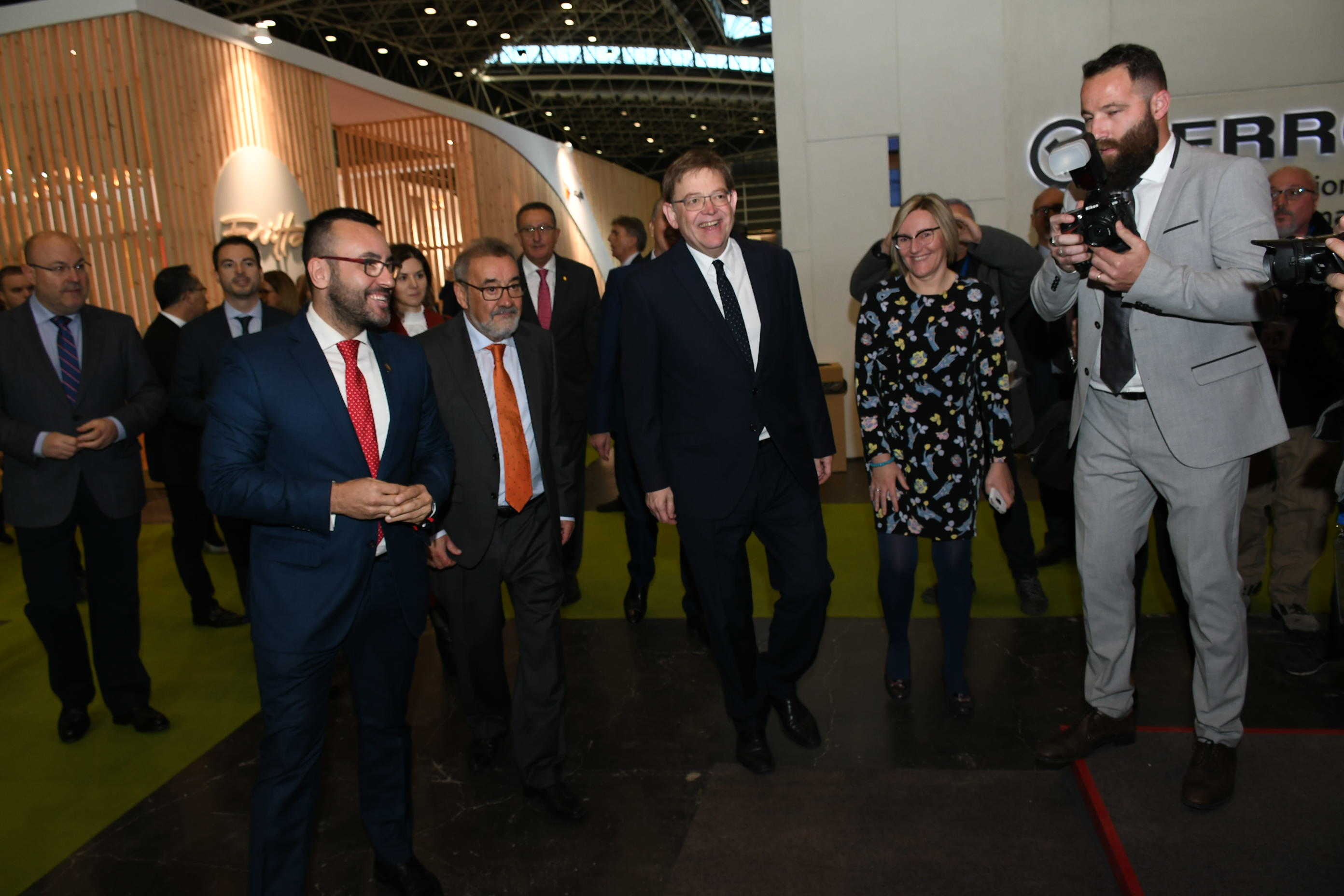 Benlloch señala en Cevisama que la ronda suroeste marcará un hito a favor de la industria cerámica