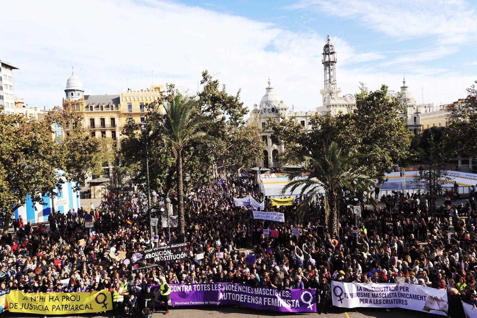 València sale a la calle contra la violencia machista: 