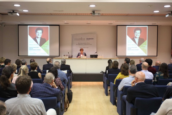Adela Cortina: 