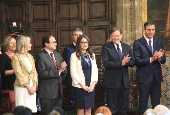 Mónica Oltra reclama ante Pedro Sánchez financiación, inversiones y soluciones a la deuda