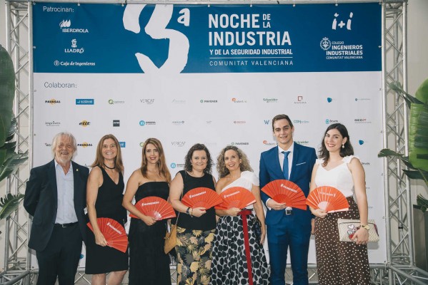 500 asistentes celebran la tercera noche de la industria valenciana