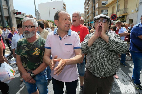 El PP se querella contra la alcaldesa por permitir el derribo de la Cruz de los Caídos en La Vall d'Uixó