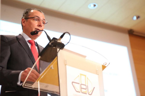 Navarro, elegido presidente de la nueva CEV: 