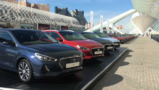 El Hyundai i30 Fastback se presenta por todo lo alto en Valencia
