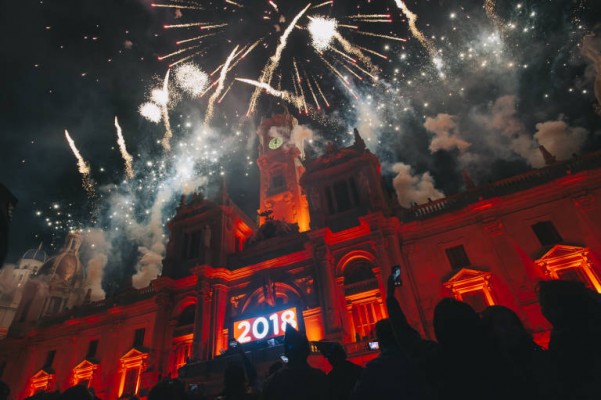 València subirá el presupuesto para la Nochevieja de 2018 en urinarios y sonido tras el 