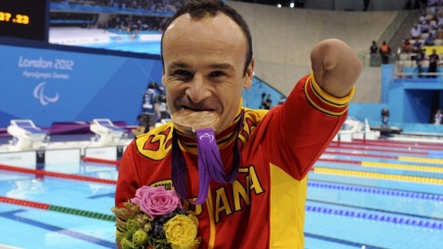 La Beca Varona premia la superación y el esfuerzo continuo de Ricardo Ten y el Aquàtic Campanar
