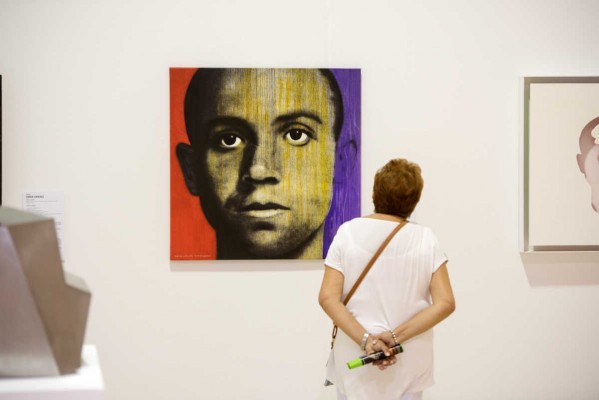La sala El Cub del MUA ret homenatge a Miguel
Hernández en format 75x75