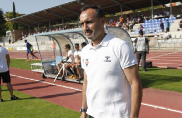 El español Kiko Ramírez, nuevo entrenador del equipo polaco Wisla Cracovia
