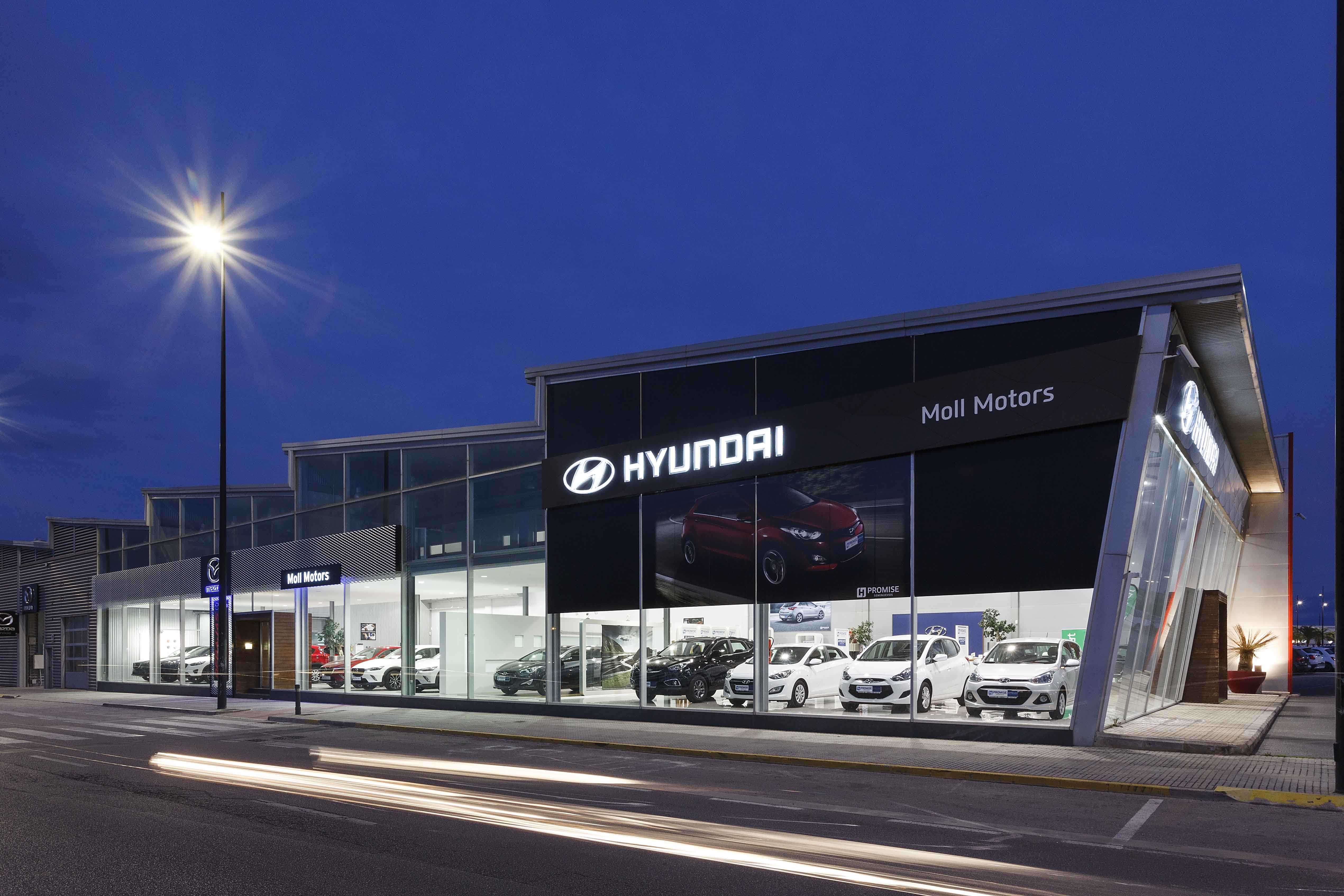 Automoción Moll inaugura las remodeladas instalaciones en Gandia