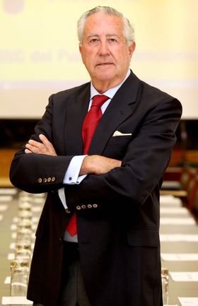 Antonio Casanova deja la presidencia de Casa Caridad tras 16 años al frente de la entidad benéfica