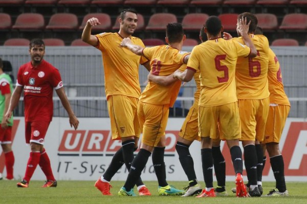 El Sevilla FC remonta al St.Pauli en el debut de Vietto (1-2)