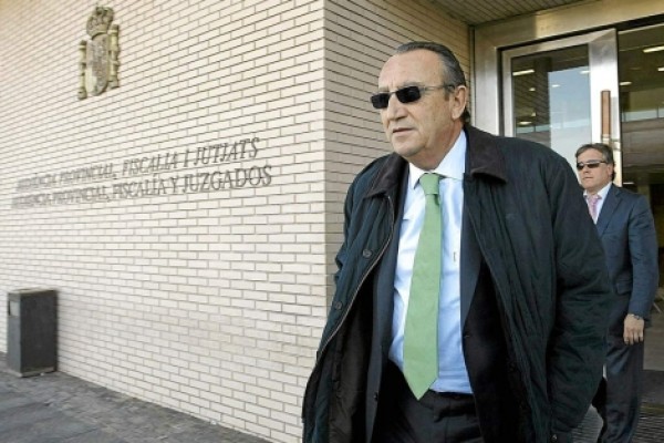 Acusan a Carlos Fabra y a los hermanos Cotino de beneficiar a la “trama del fuego”