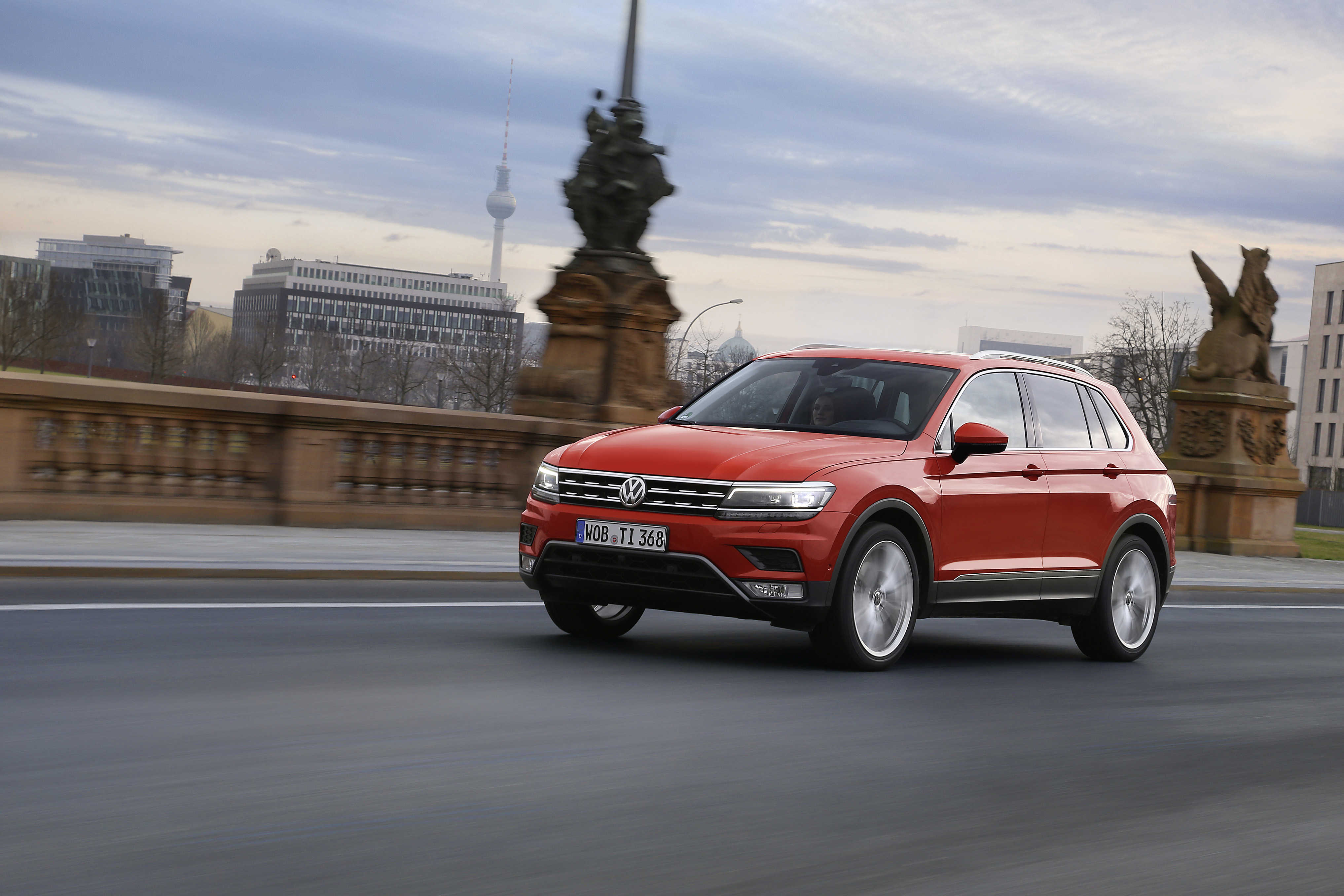 El nuevo Tiguan refuerza la seguridad para ofrecer un mayor placer de conducción