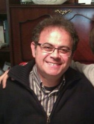 Joan Bustos gana el premio Enric Valor con 'Paraules de Júlia'