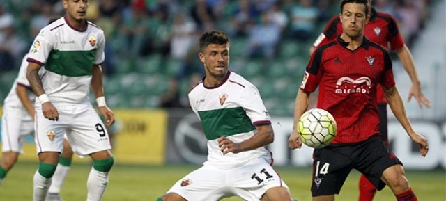 El Elche afronta un mes clave para definir sus aspiraciones