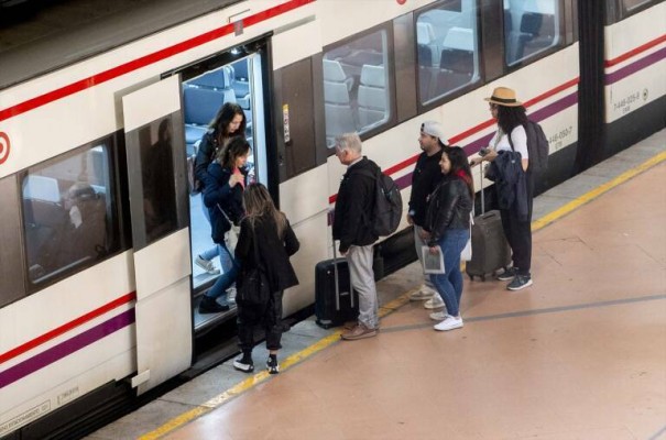 Renfe espera que el 22 de diciembre se restablezca toda la circulación en las líneas C1 y C2 de cercanías