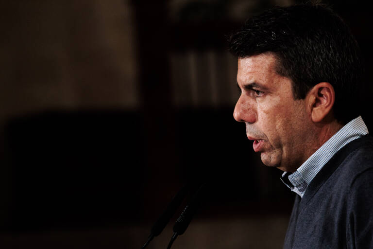 Carlos Mazón engrosa el absentismo laboral