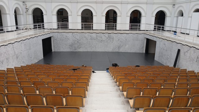Burriana destina més de 10.000 euros a renovar l'escenari del CMC  per a millorar la seguretat
