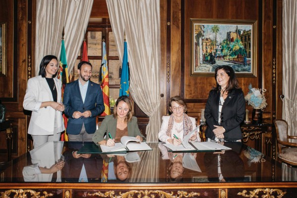 La UJI y el Ayuntamiento acuerdan la utilización conjunta del edificio Menador hasta final de 2027
