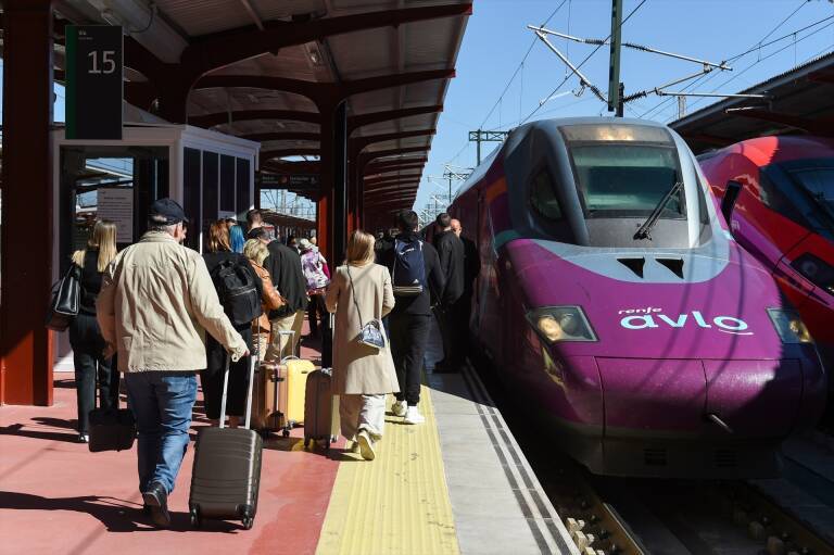 Renfe reanuda a partir de este jueves el AVE Madrid-València y pone a la venta ya los billetes