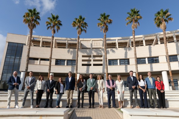 Enrique Herrero presenta su equipo para las elecciones al Rectorado de la Universidad de Alicante