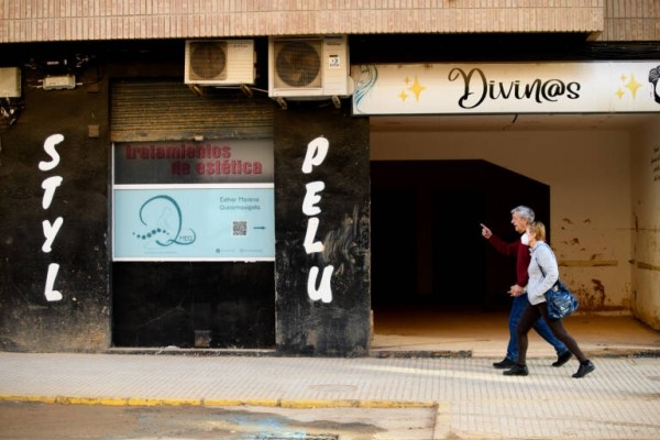 El 40% del comercio de la zona Dana sigue aún inactivo, según CaixaBank
