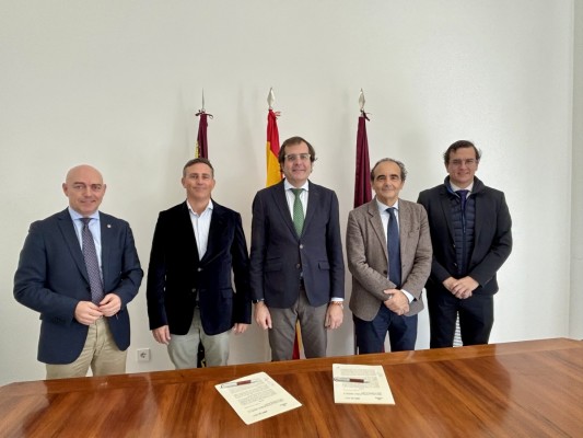 Un acuerdo entre la Autoridad Portuaria y el Colegio de Ingenieros optimiza la calidad técnica en los trabajos del Puerto de Cartagena