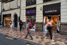El comercio minorista de la Comunitat pierde 6.347 locales desde 2019 mientras se dispara la venta online