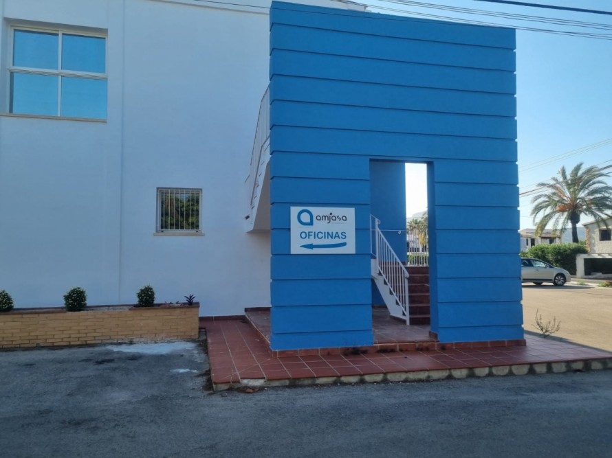 Xàbia aprueba que la empresa pública Amjasa asuma la gestión de la desaladora