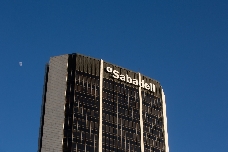 Los sindicatos del Sabadell rechazan la OPA en el dictamen del consejo por el impacto en el empleo