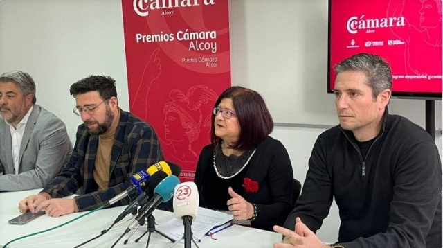 Estas son los empresas Premios Cámara Alcoy: Losdi, Heligràfics, Seripafer, Mercat Sant Roc y Acceseo
