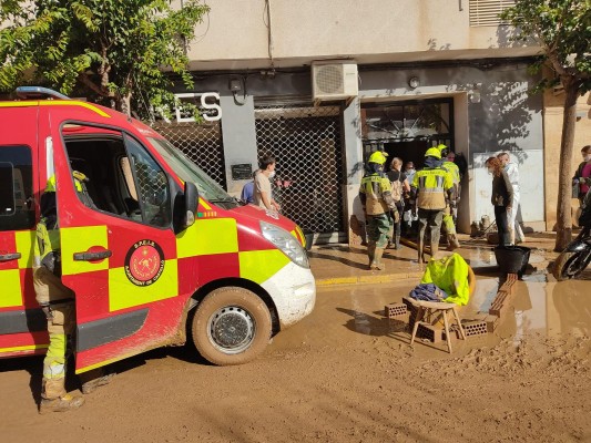 Castelló envía un autobús de voluntarios y dona la ropa recogida en Tetuán a un albergue de Valencia