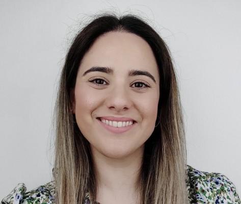 María Esclapez presenta su último libro en València
