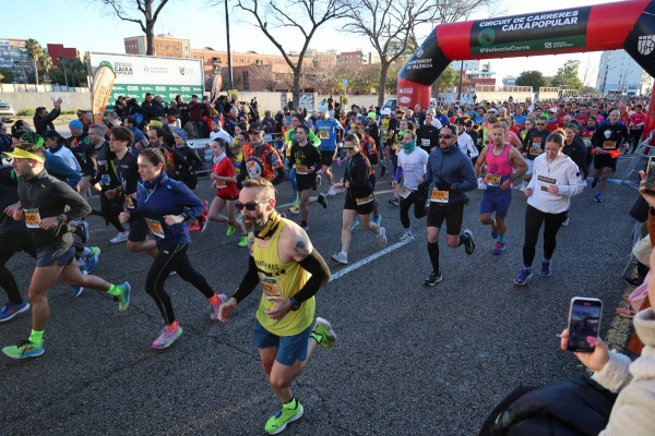 La segunda cita del XX Circuit de Carreres Caixa Popular Ciutat de València reúne a más de 5.000 runners en la Av. de Francia