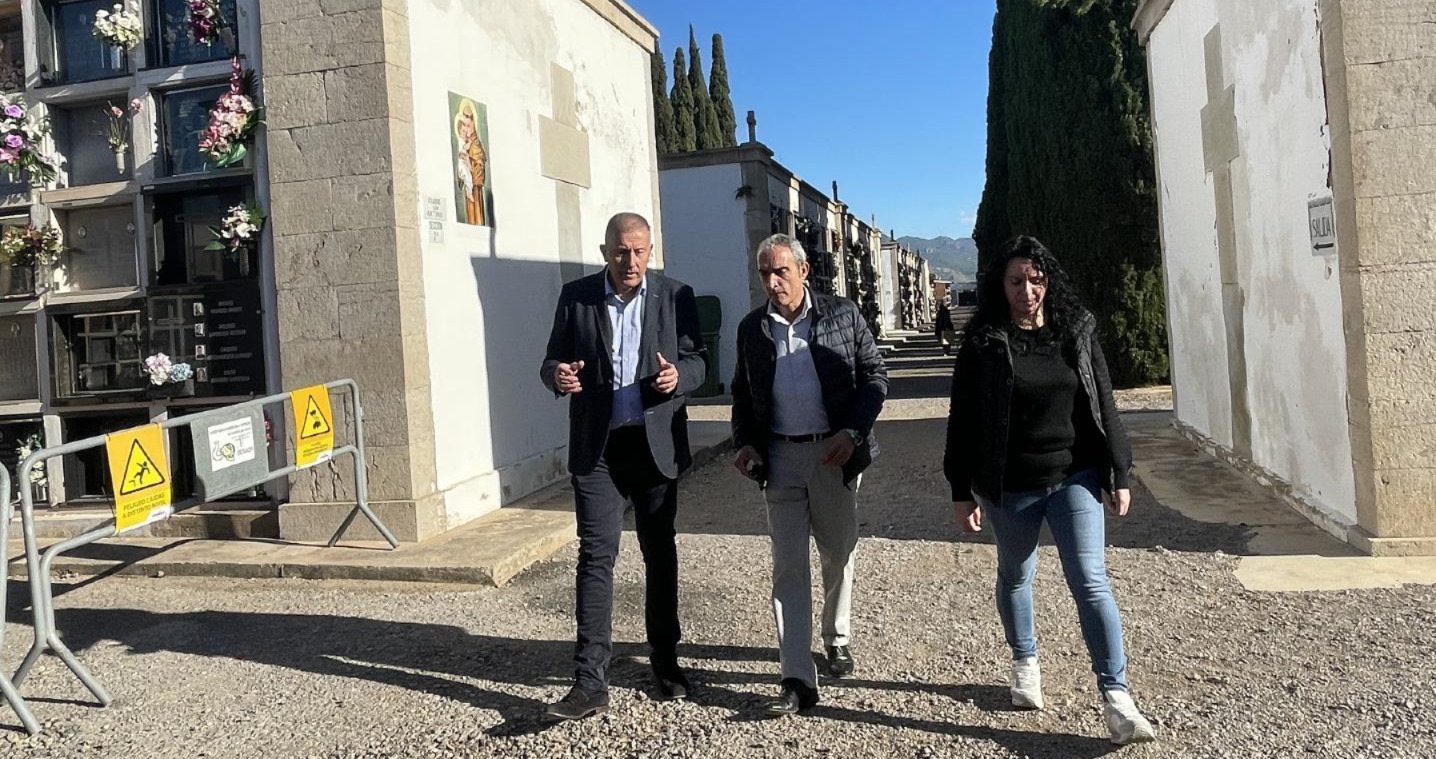 Castelló inicia la primera fase de las obras en el cuadro de Santa María del cementerio municipal