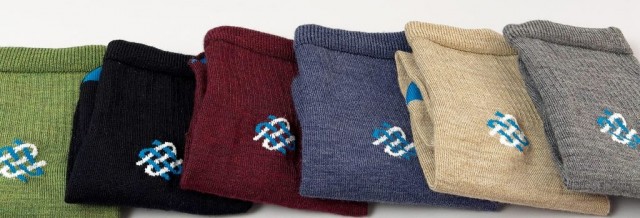 La textil Pastor y Navarro, en Onil, apuesta por la diversificación con una nueva línea de calcetines