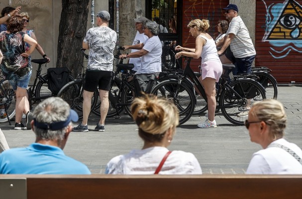 La Comunitat Valenciana lidera la subida del turismo internacional en 2024