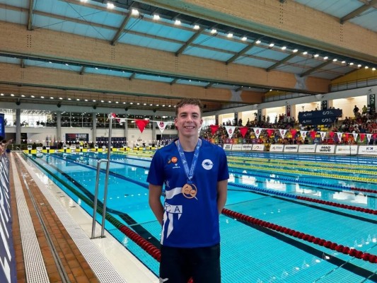 La natación valenciana brilla en el Nacional de larga distancia
