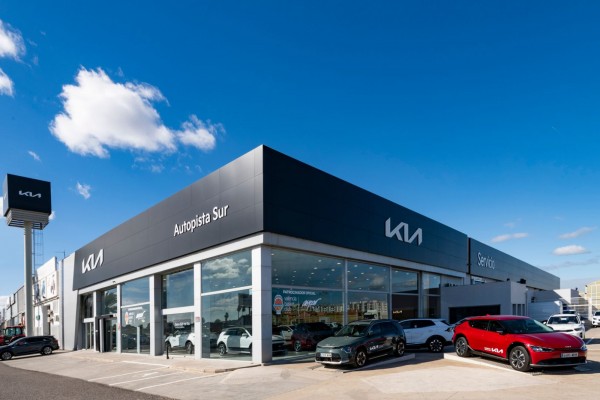 Kia Autopista Sur reabre sus instalaciones en la Pista de Silla tras la Dana
