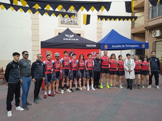 Bicihuerta Torreagüera presenta su nueva equipación en su XV aniversario