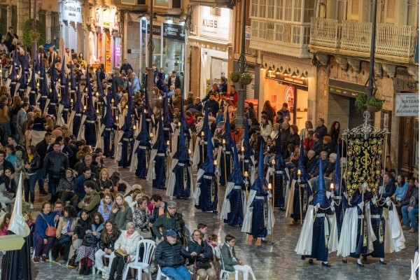 Los hosteleros de Cartagena podrán mantener sus terrazas frente a sus negocios en Semana Santa
